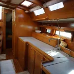Gloria Sailing Botel *