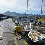 Botel Gloria Sailing