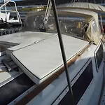 Gloria Sailing Botel