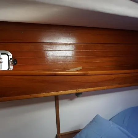 Gloria Sailing Πλωτό κατάλυμα