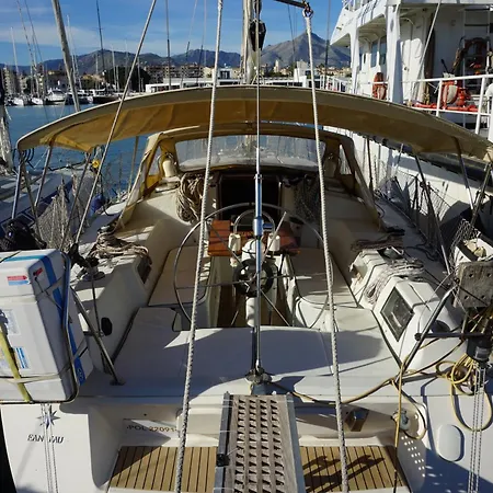 Gloria Sailing Πλωτό κατάλυμα Παλέρμο