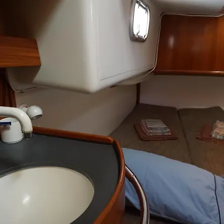 Botel Gloria Sailing Palermo