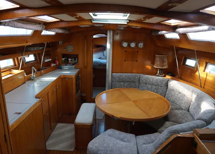 Gloria Sailing Botel Castellammare del Golfo