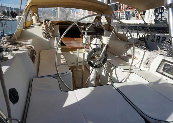 Botel Gloria Sailing Castellammare del Golfo