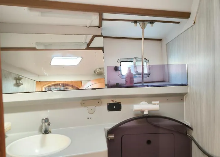 Gloria Sailing Botel Castellammare del Golfo